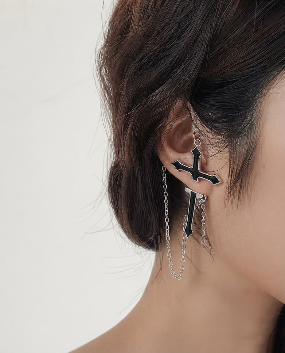 Broken Cross Ear Cuff