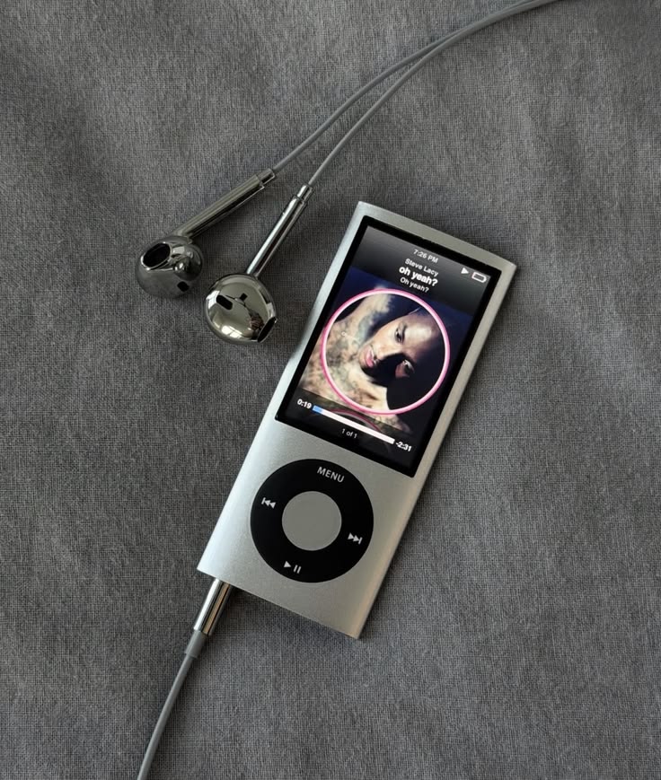 Dark Frequency Earphone